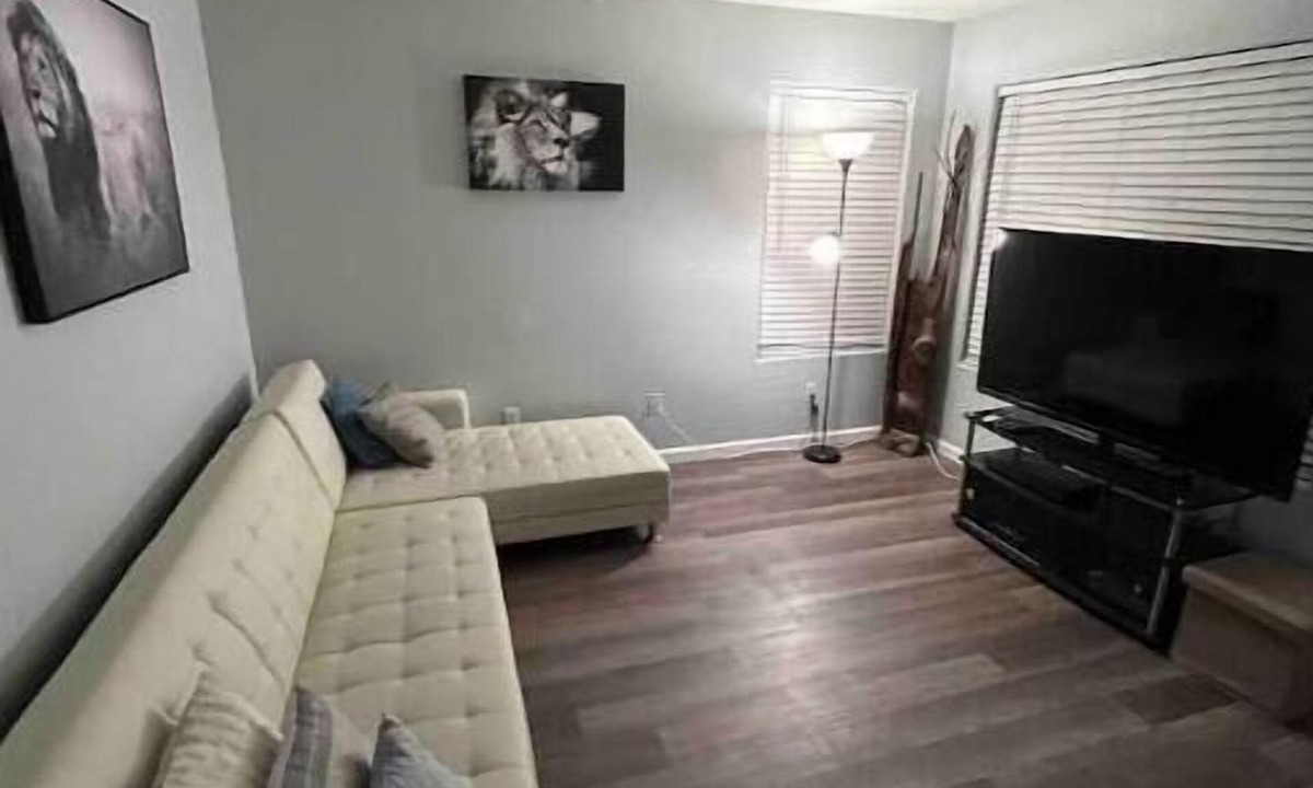 Crystal Gardens House | Avondale Getaway
