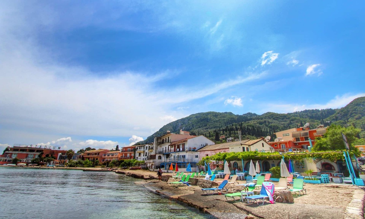 Benitses Hotel | Avra Budget Beach Hotel
