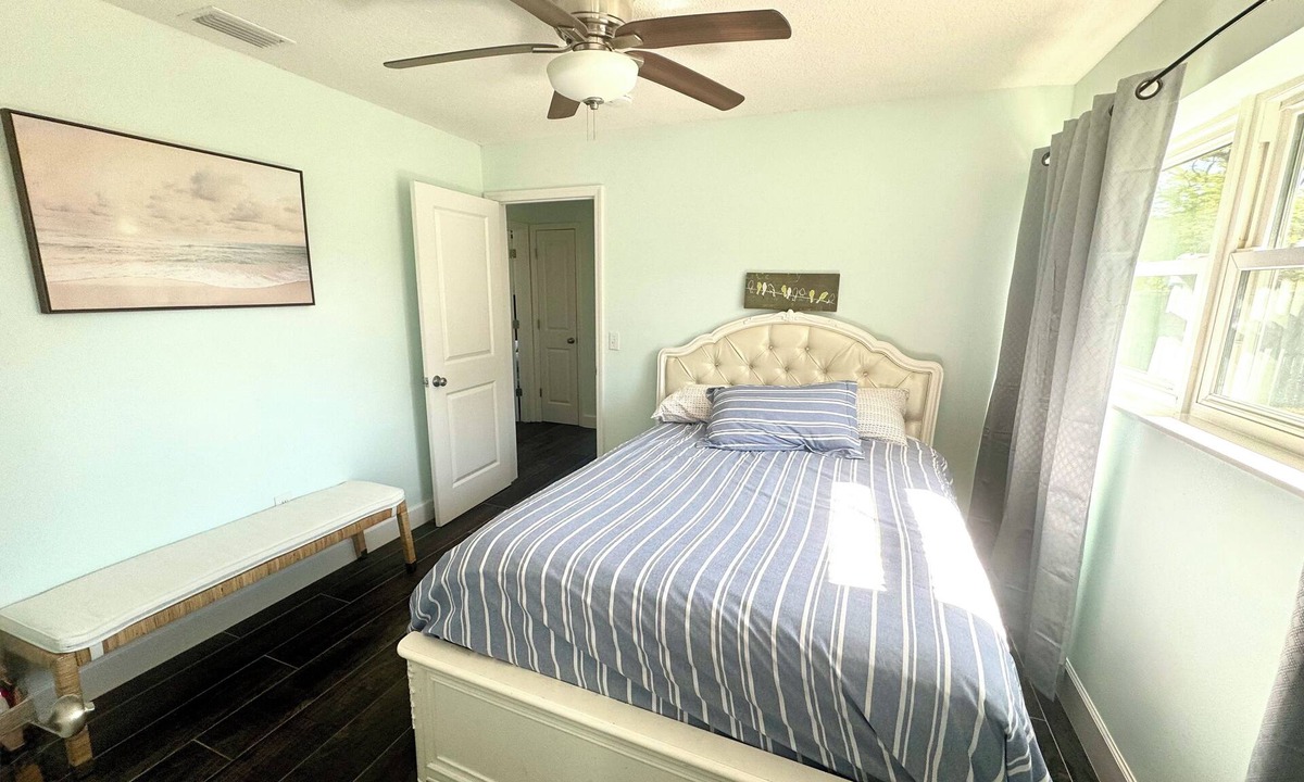 South Patrick Shores Apartment | Awesome 3-bedroom apartment with AC in Satellite Beach