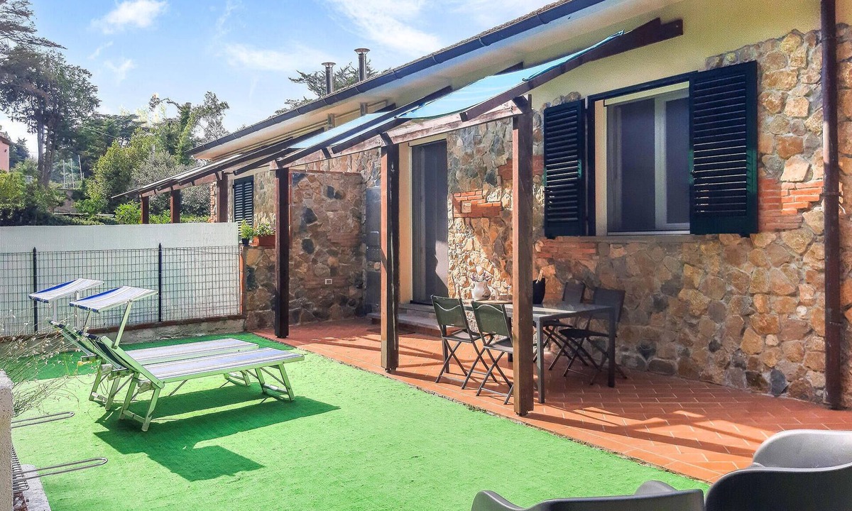 Rosignano Marittimo House | Awesome home in Rosignano Marittimo with WiFi