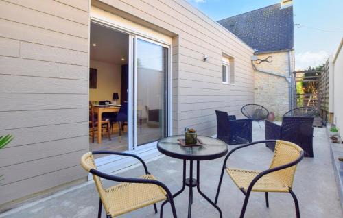 Esquay-sur-Seulles House | Awesome Home In Esquay-Sur-Seulles With Wifi