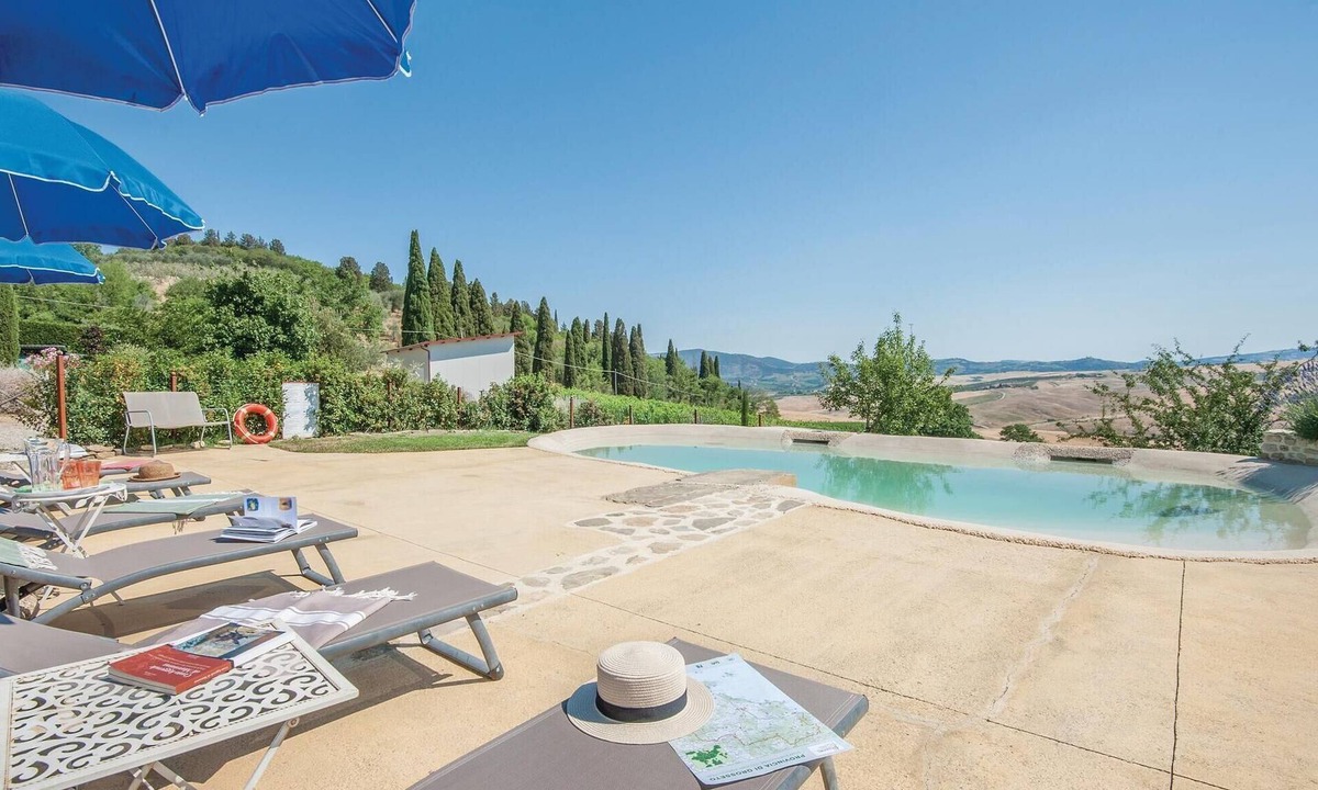 Montenero House | Awesome home in Montenero GR