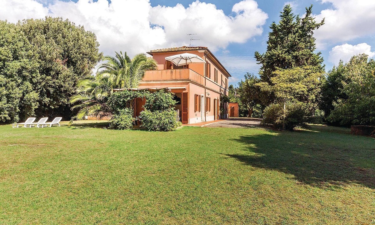 Rosignano Solvay House | Awesome home in Rosignano Marittimo LI