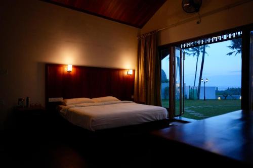Edava Villa | Ayada Cliff Beach Villas