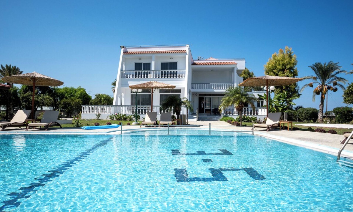 Theologos Hotel | Ayit Hotel
