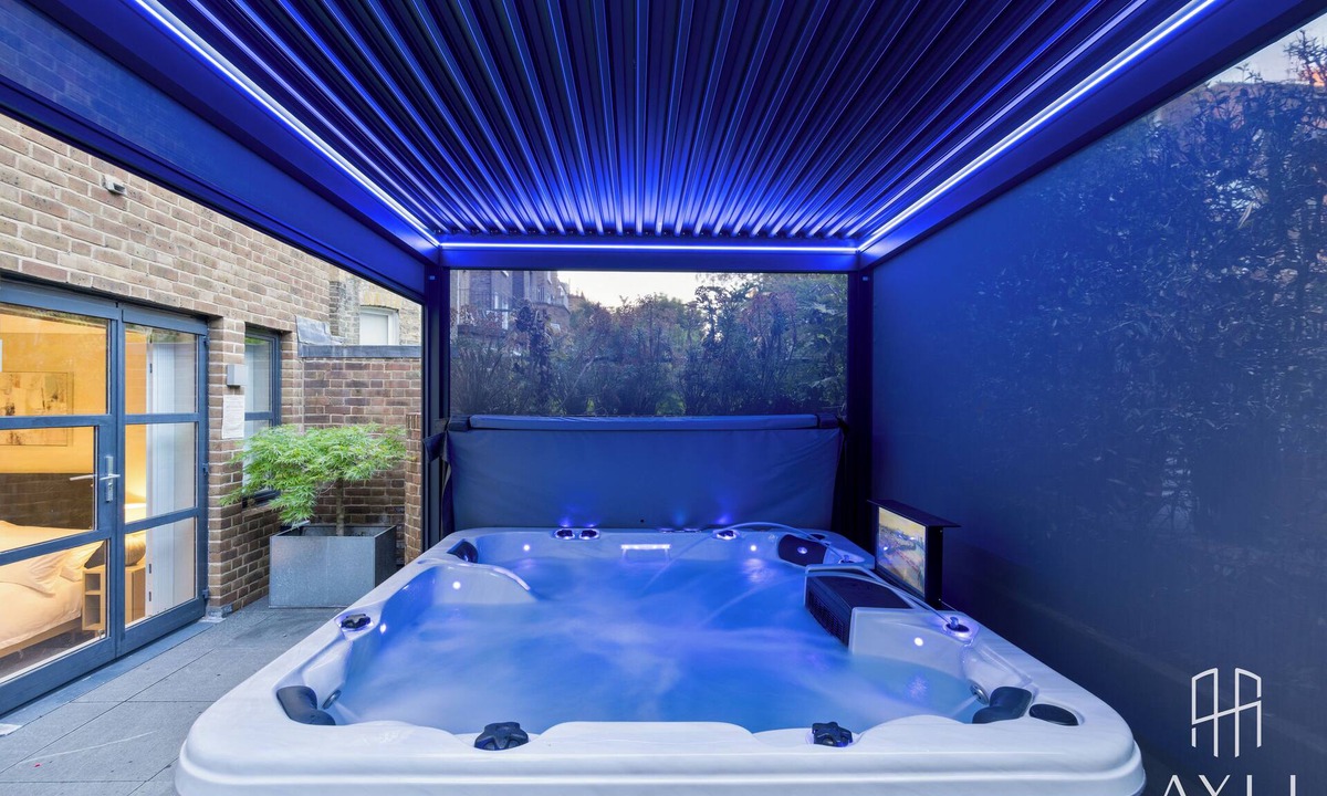 Kensington Apartment | AYLI