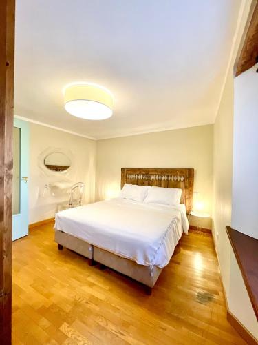 Aosta House | Aymon de Challant