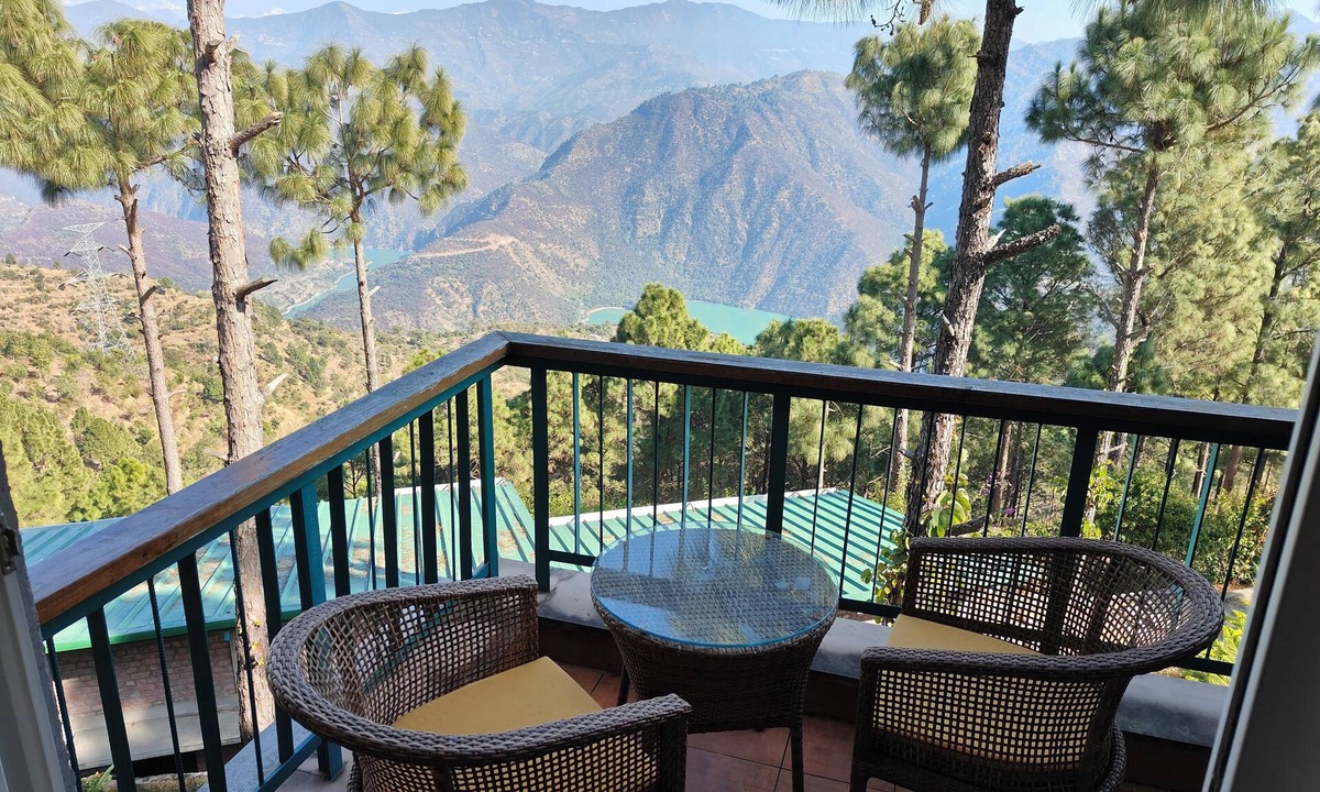 Sirala Hotel | Azalea