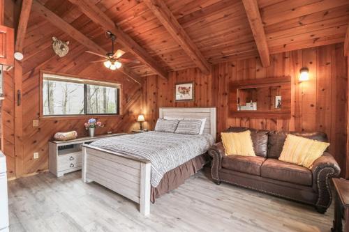 Sautee Nacoochee House | Azalea Pine Bungalow