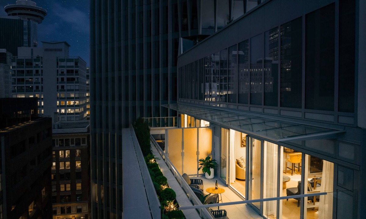 Central Hotel | AZUR Legacy Collection Hotel