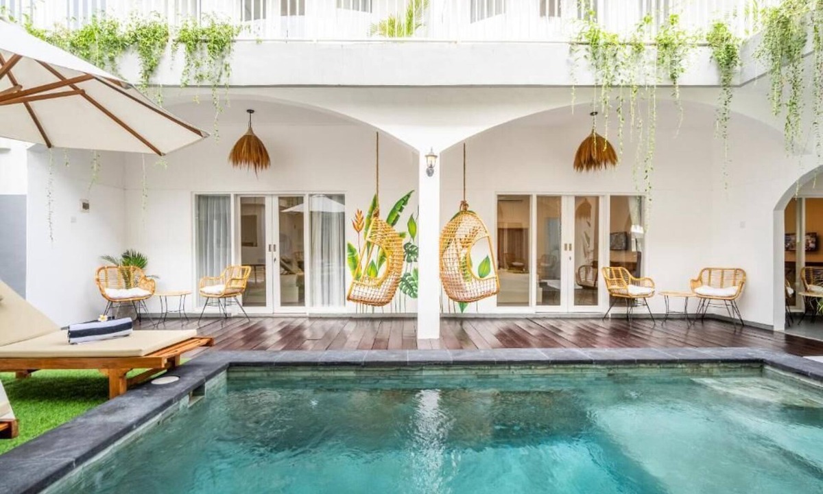 Padonan Hotel | Azure Suites