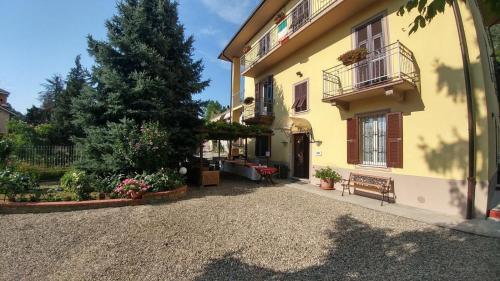 Orsara Bormida Bed & Breakfast | B&B Cantine Pietronero
