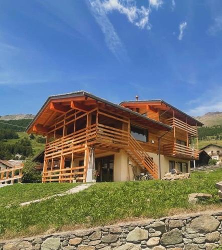 Antagnod Bed & Breakfast | B&B Eco Chalet Merlet
