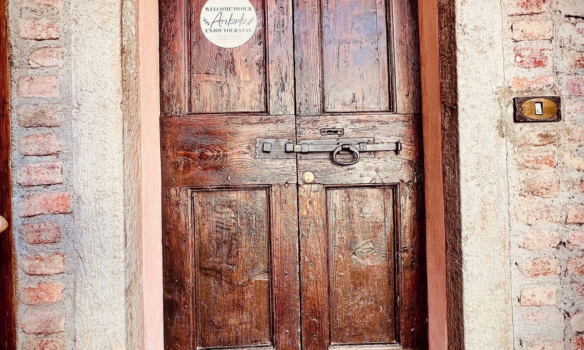 Ponte Lambro Bed & Breakfast | B&B Il Nido - Bart County Small and quiet 15 minutes from Lake Como