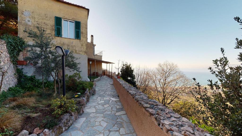 Borgio Verezzi Bed & Breakfast | B&B La Canonica - Svegliarsi a Verezzi