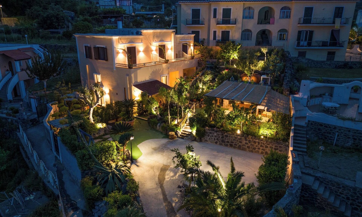 Ischia Porto Bed & Breakfast | B&B La Rosa
