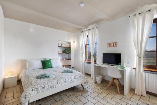 Tigliole Bed & Breakfast | B B La Rugiada