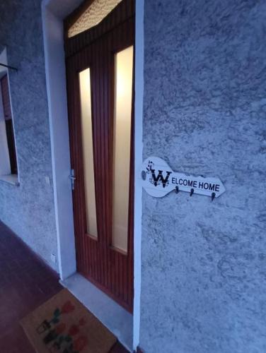 Dormelletto Bed & Breakfast | B&B Lupita
