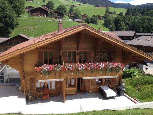 Lauenen Bed & Breakfast | B&B Panorama