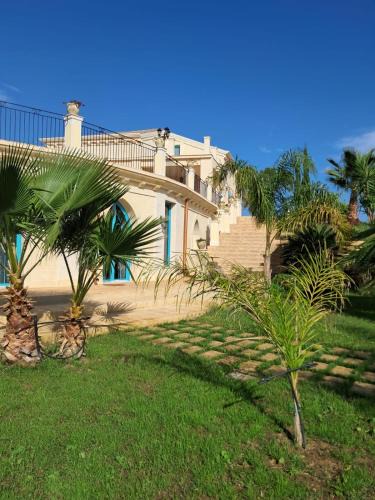 Lentini Villa | B&B Villa Brikinnia