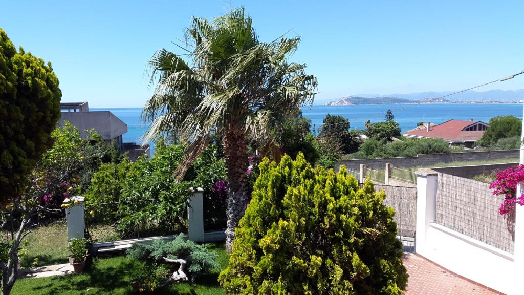 Su Forti Bed & Breakfast | B&B VILLA ELISA