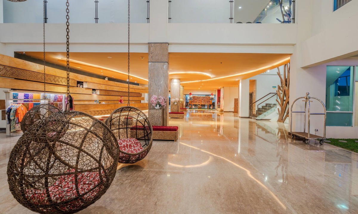 Pemecutan Kelod Hotel | b Hotel Bali & Spa