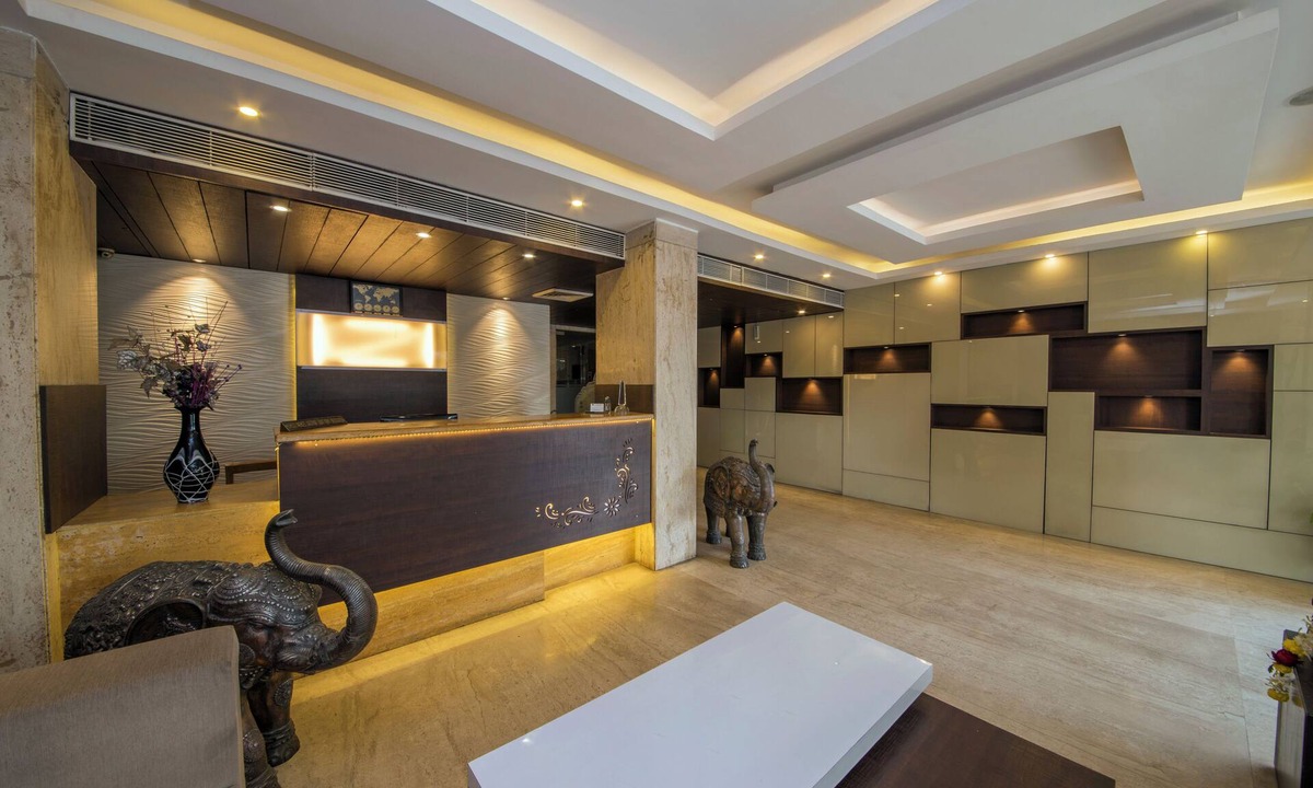 Bistupur Hotel | B.S.Park Plaza