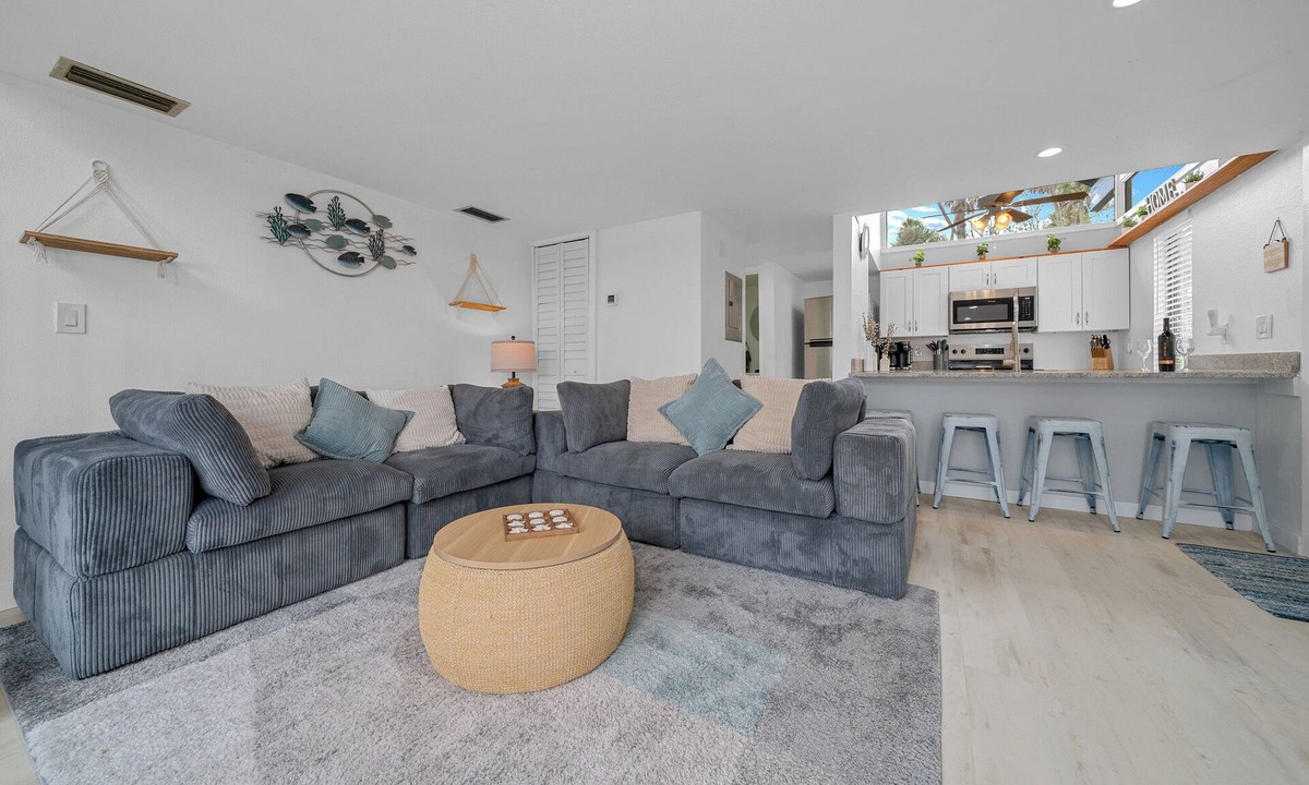 Crystal River House | B1 - Riverview Bungalow