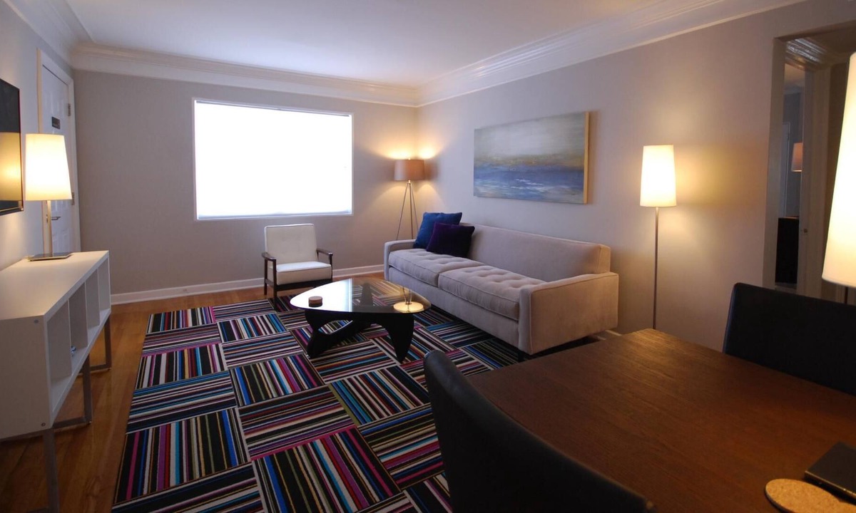 Brookwood Apartment | (B2bB) Enjoy a Full Kitchen in an Affordable Condo near Peachtree Street