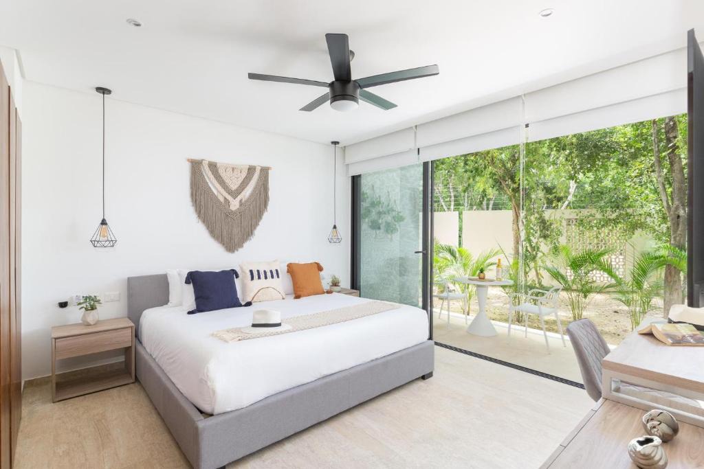 Tulum House | BÄAK- D106- LUXURY studio with Beautiful Terrace WiFi