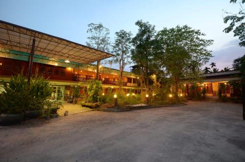 Amphawa House | Baan Kitsada