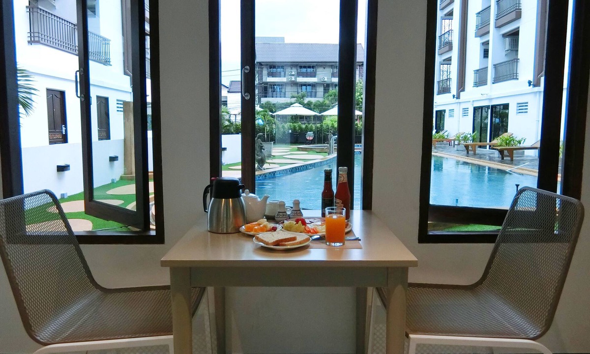 Wua Lai Hotel | Baan Sang Singh