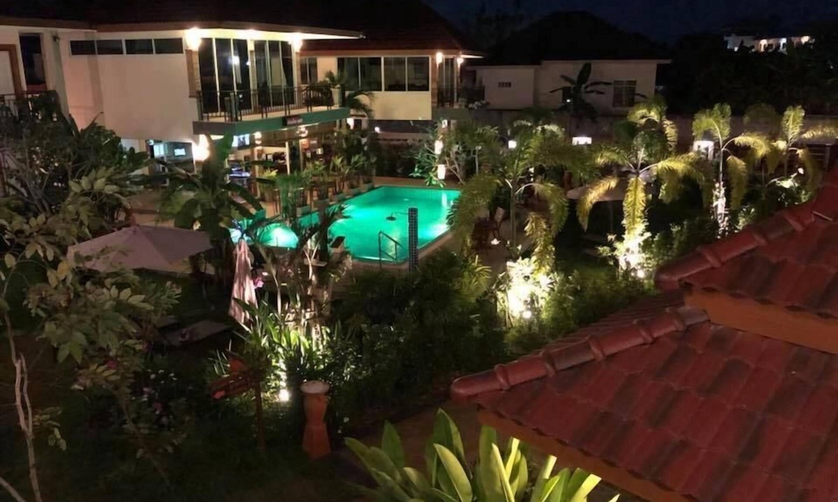 Bang Sare Hotel | Baan Sooksiri Bangsaray