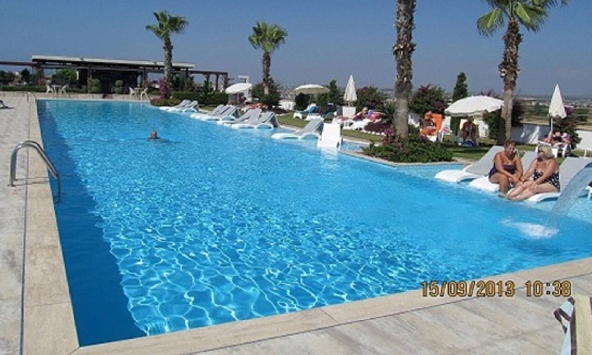 Side Apartment | Babylon Bliss 3 bed 3 bath duplex home with it's own private pool