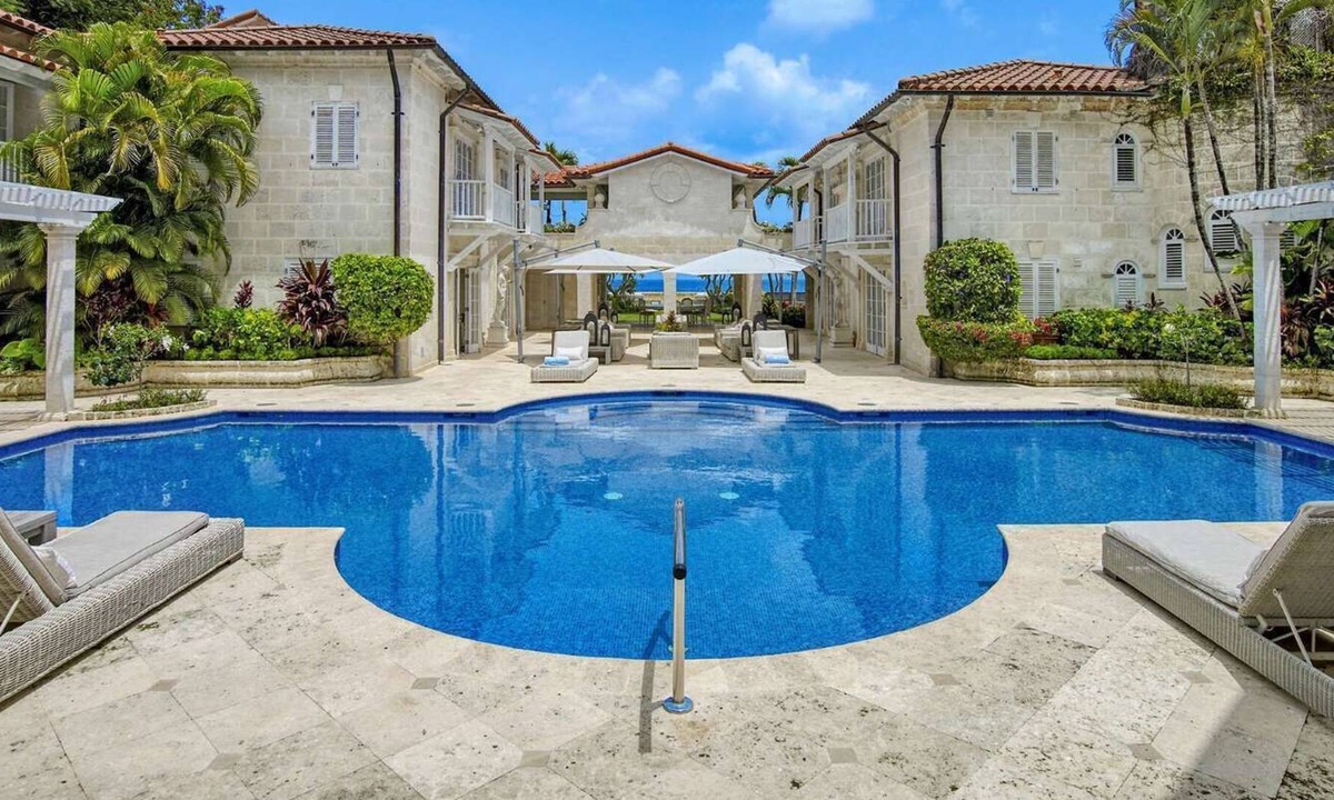 Porters Villa | Bachelor Hall Luxury villa