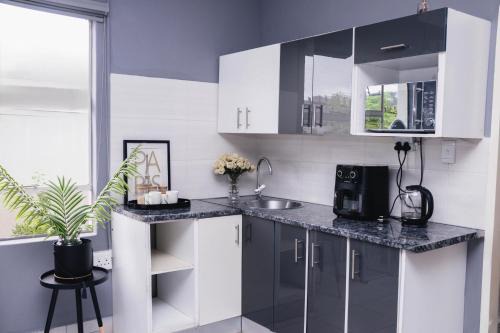 Rustenburg Apartment | Bachelor suite in Rustenburg