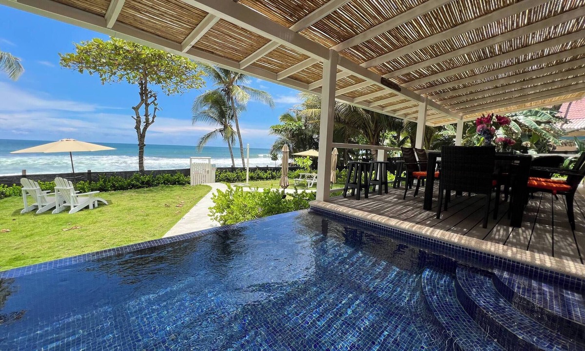 Playa Hermosa House | Backyard Beach House Oceanfront Luxury 5 Bdr