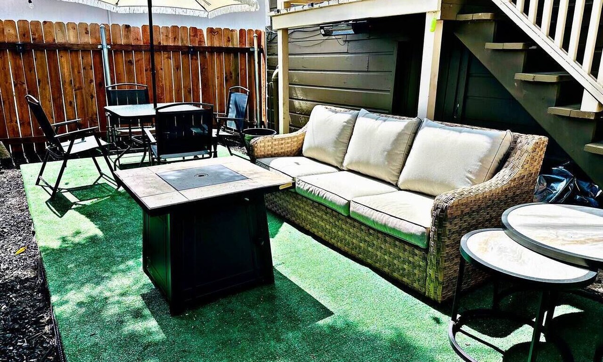 Midtown Sacramento Apartment | Backyard Bliss - Summer BBQs and Firepit Nights