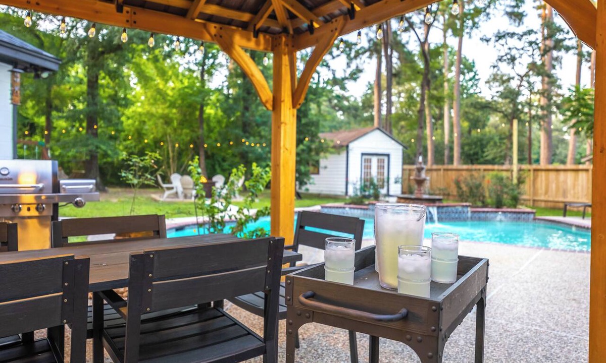 Spring House | Backyard Oasis in North Houston with Pool/Hot Tub/Firepit/Playroom