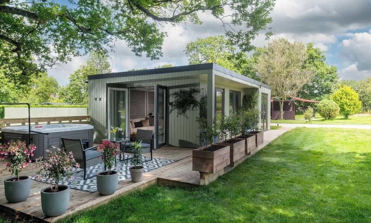 Malmesbury House | Badgers Sett