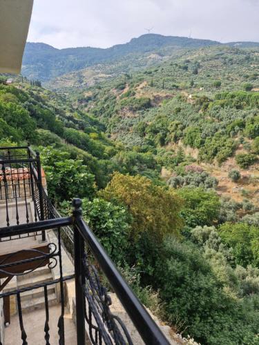Gullubahce Bed & Breakfast | Bahab Plus Guesthouse