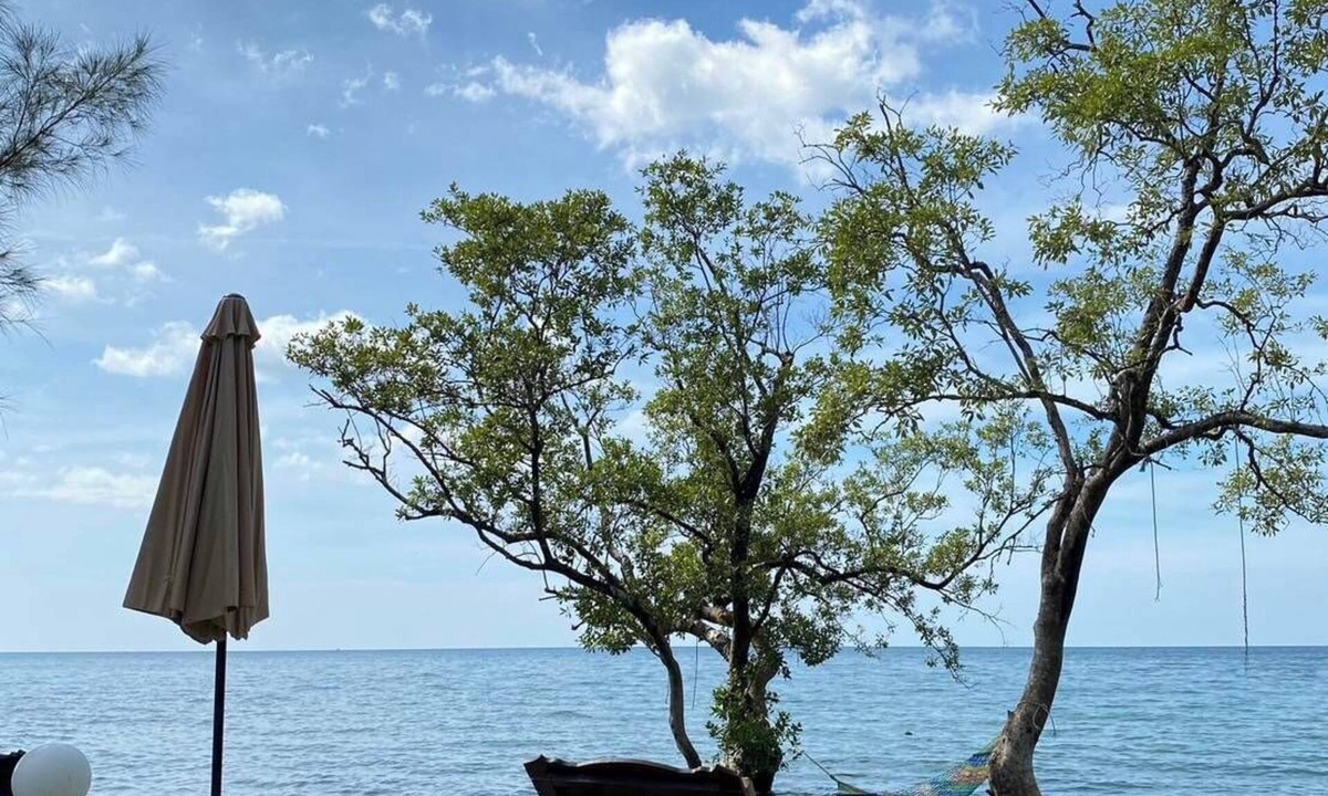 Bai Lan Resort | Bailan Beach Resort