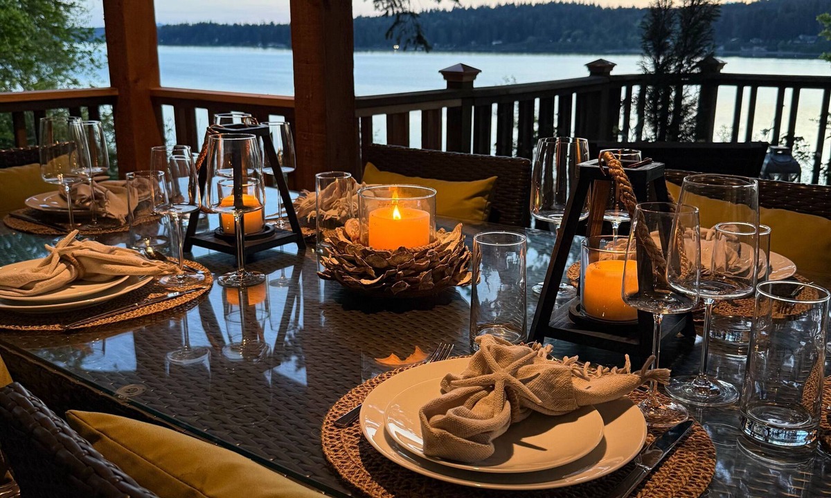 Rollingbay House | Bainbridge Island Beachfront | Sleeps 8