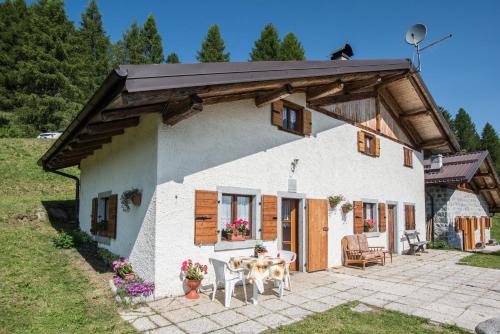 Roncone Apartment | Baita Località Cap