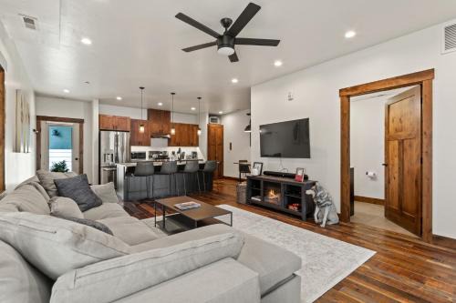 Whitefish House | Baker Loft 201