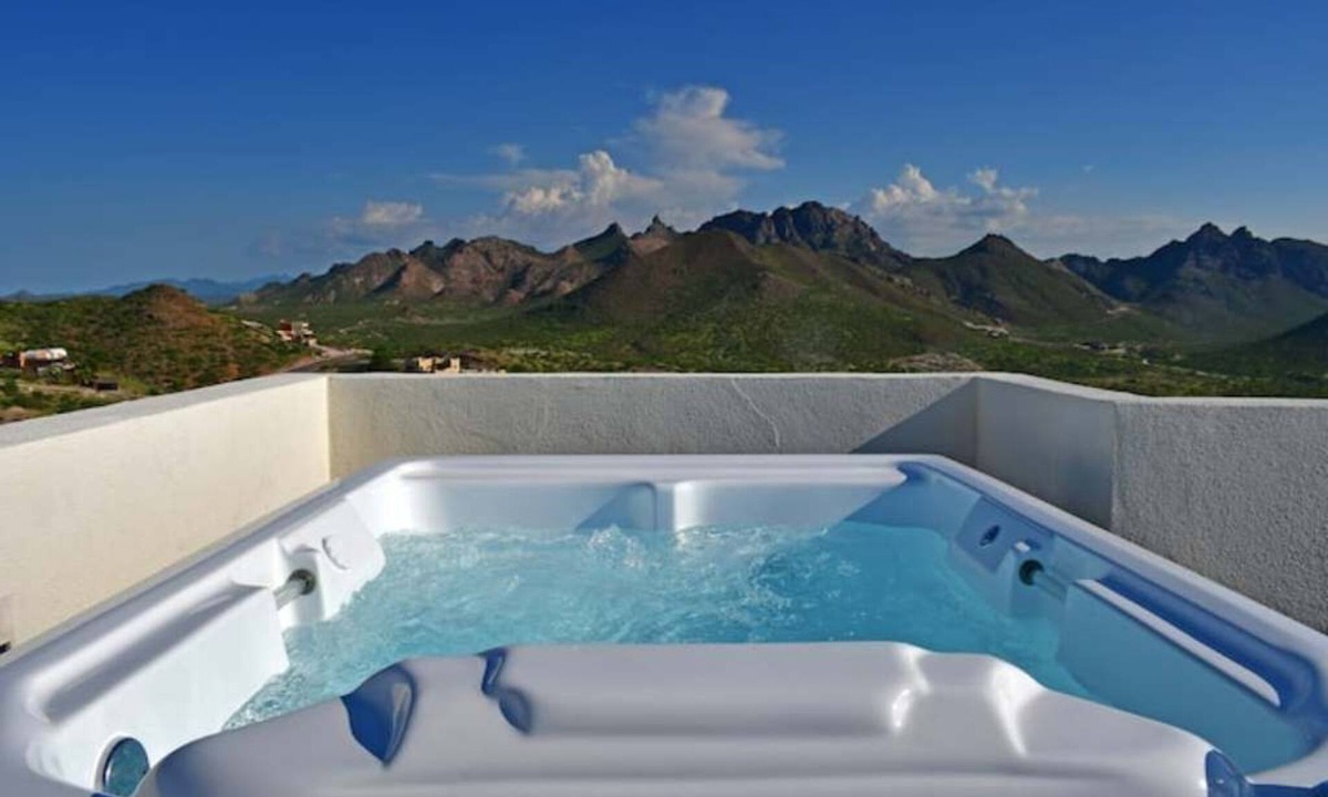 Pichilingue House | Balandra 5MIN-Private BathTub+Isla Espíritu VIEW!