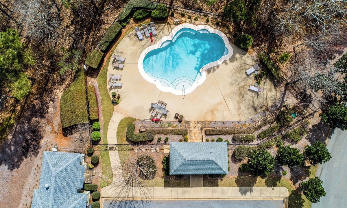 Dadeville Condo | Balcony + Community Perks: Lake Martin Condo!