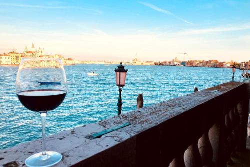 Molina Apartment | Balcony-Giudecca