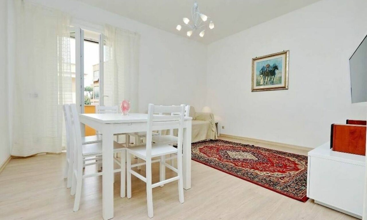 Gianicolense Apartment | Balestra, Bright 2 Br Apartment By Halldis