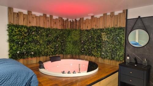 Quartier Saint-Clement - Jardin des Plantes Apartment | Balnéo Nuits Tranquilles Rouen
